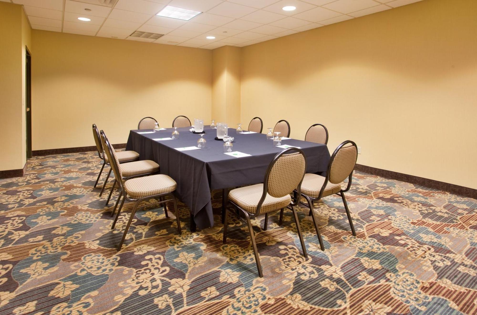 Holiday Inn Country Club Plaza Канзас-Сити Экстерьер фото